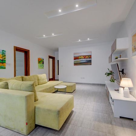 Top Floor Apt With Common Pool Close To All Amenities Bahía de San Pablo Exterior foto